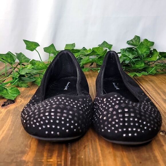 American Eagle. Black Slip On. Black with Studs. Size 6. - Picture 3 of 7